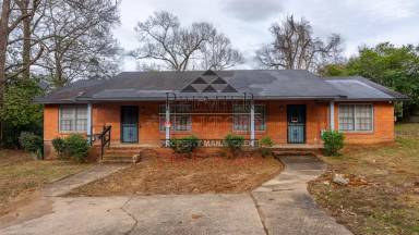Main picture of 2067 N Andrews Cir