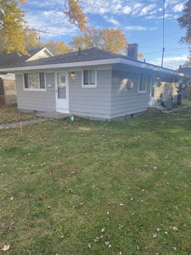 Main picture of 1355 Bensch Dr