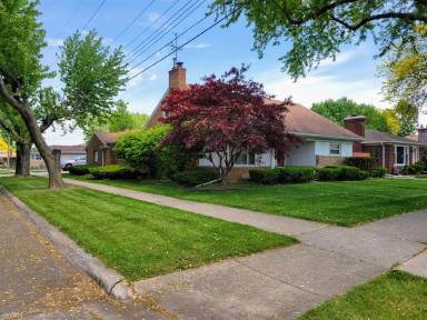 Main picture of 19801 Edmunton St