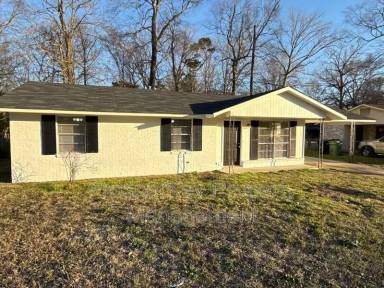 Main picture of 1242 Rosewood Dr