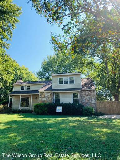 Main picture of 213 Sunny Acre Dr
