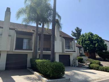 Main picture of 2372 Nicklaus Dr