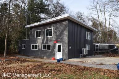 Main picture of 796 Heights Rd