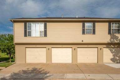 Main picture of 173 Commons Cir