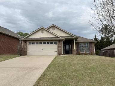 Main picture of 6815 Wintercrest Way SE