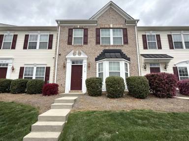 Main picture of 3819 Balsam St