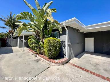 Main picture of 4711 W 170th St