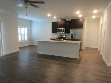 Main picture of 420 Kittiwake Ln