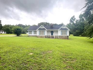 Main picture of 178 Woodard Rd