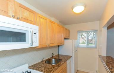 Main picture of 10 Wildwood Gdns