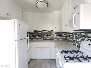 Main picture of 3701 Emerald St