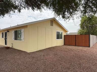 Main picture of 3439 W Peppertree Ln