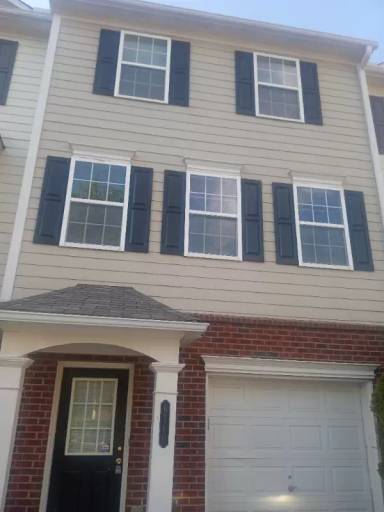 Main picture of 6760 Blackstone Pl