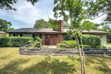 Main picture of 7394 Stuart Dr