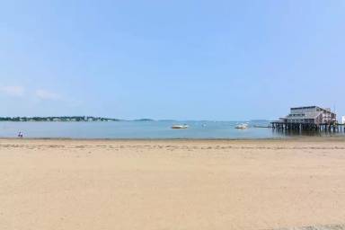 Main picture of 623 Quincy Shore Dr