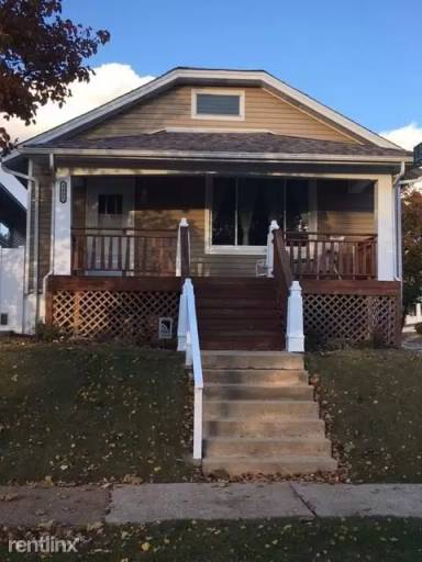 Main picture of 4001 Walsh St
