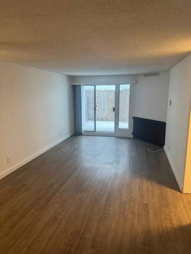 Main picture of 1045 3rd St