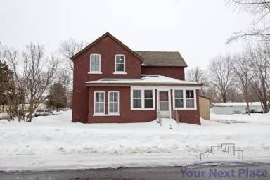 Main picture of 17 1st St SW