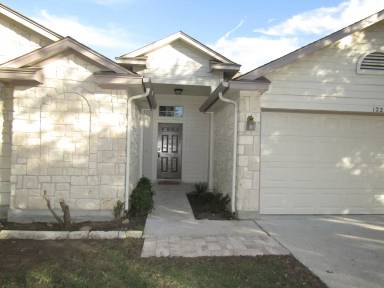 Main picture of 122 Little Lake Rd