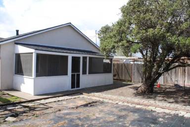 Main picture of 135 Poinsettia Ave