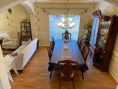 Main picture of 1012 Levant Ln