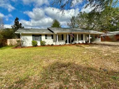 Main picture of 310 Danbar St