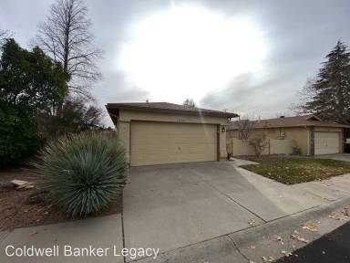 Main picture of 10604 Lagrange Park Dr NE
