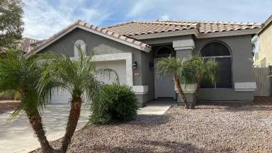 Main picture of 934 N Bradley Dr