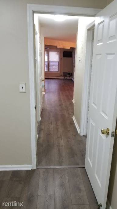 Main picture of 16 Poplar St