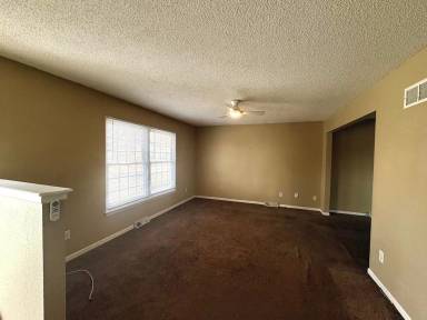 Main picture of 1120 NE 9th St