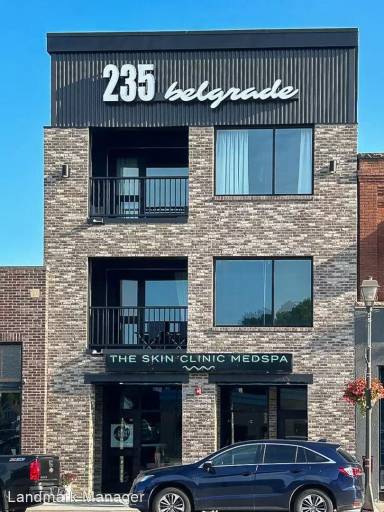 Main picture of 237 Belgrade Ave