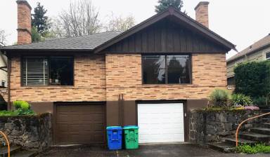 Main picture of 2337 SE Oak St