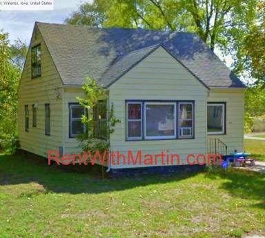 Main picture of 2626 E 4th St