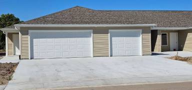 Main picture of 810 Phoenix Ct