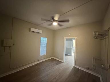 Main picture of 1817 San Luis St