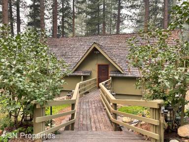 Main picture of 303 Winding Way