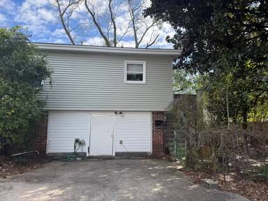 Main picture of 2402 Princess Place Dr