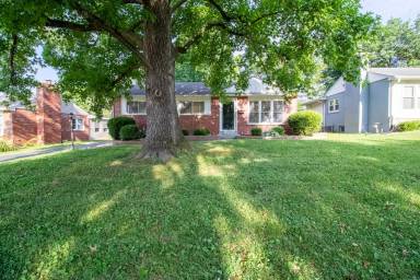 Main picture of 713 Huntwood Ln