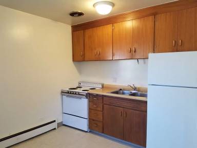 Main picture of 702 Emery St
