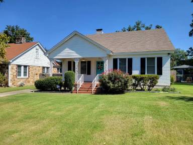 Main picture of 1010 Sheridan St