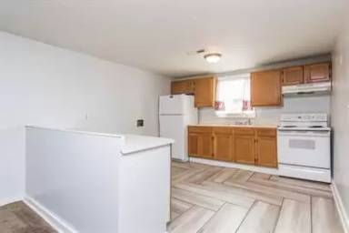 Main picture of 215 Murray St