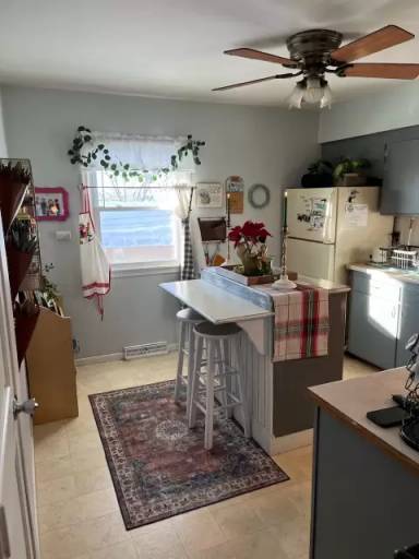 Main picture of 4616 Taylor St NE