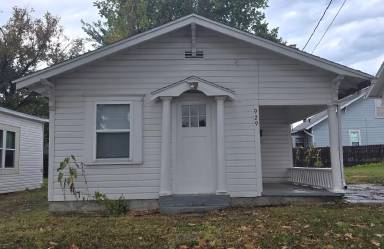 Main picture of 929 E Turner St