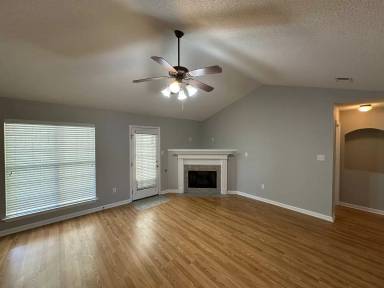 Main picture of 6910 White Hawk Ln
