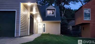Main picture of 3420 S 39th St