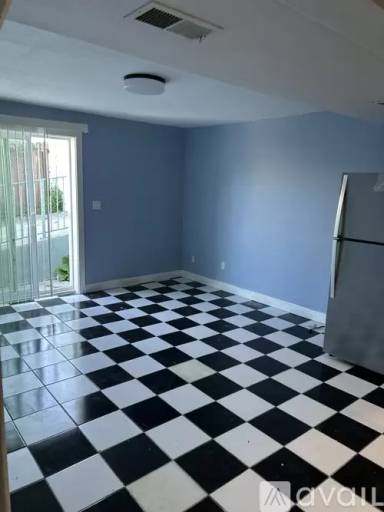 Main picture of 936 Hollister Ave