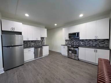 Main picture of 2501 Spring St
