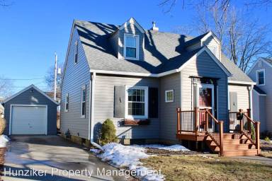 Main picture of 1226 Roosevelt Ave