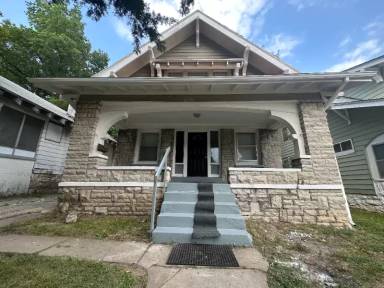 Main picture of 4233 S Benton Ave