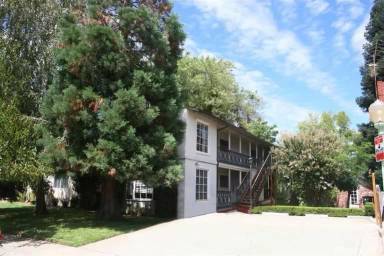 Main picture of 4719 8th Ave